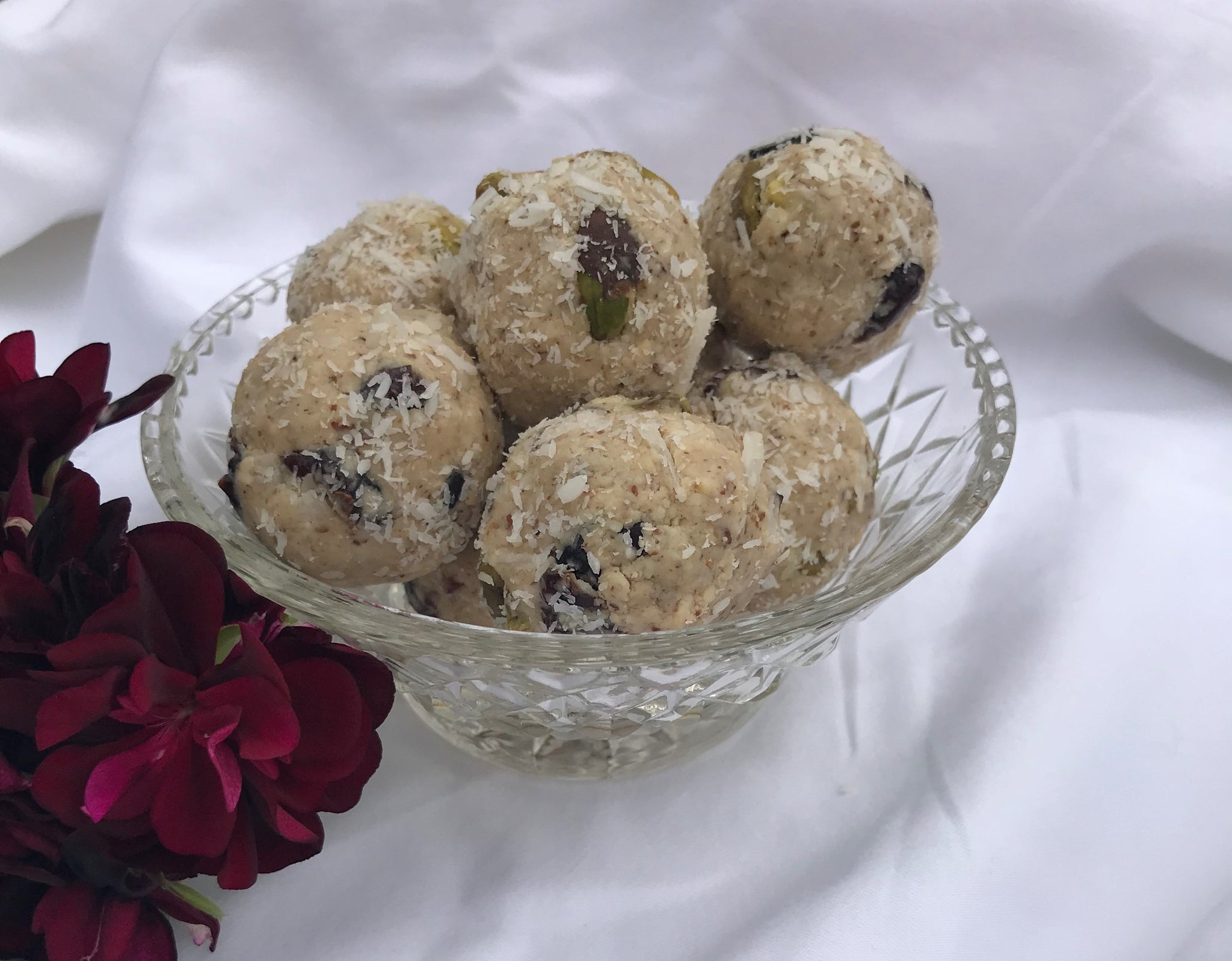 Box of Christmas Crunch Amazeballs (5 x twin packs), paleo, GF, vegan, raw